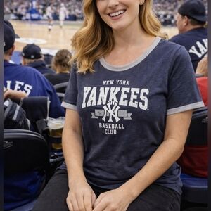 New York Yankees Genuine Merchandise Navy and Gray Short Sleeve Tee